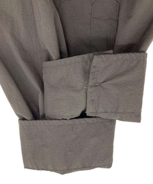 Gymphlex（ジムフレックス）Gymphlex (ジムフレックス) ドライナイロンストレッチショートフーデッドジャケット グレー サイズ:14の古着・服飾アイテム