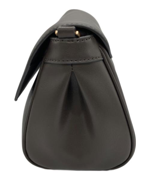 CHARLES & KEITH（チャールズアンドキース）CHARLES & KEITH (チャールズ＆キース) カルラ フロントフラップチェーンハンドルバッグ ブラウンの古着・服飾アイテム