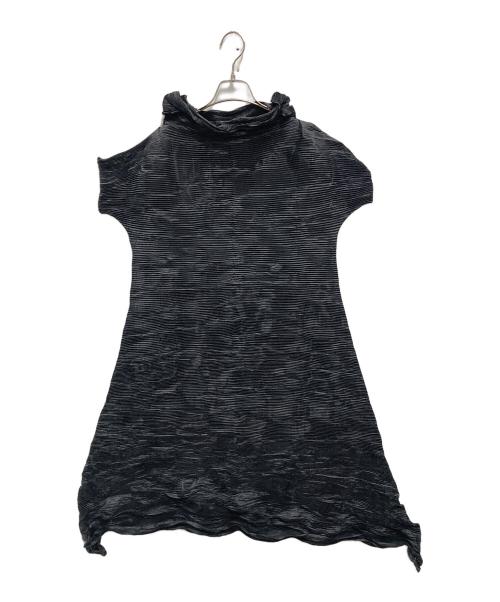 ISSEY MIYAKE（イッセイミヤケ）ISSEY MIYAKE (イッセイミヤケ) プリーツワンピース ブラック サイズ:SIZE Lの古着・服飾アイテム