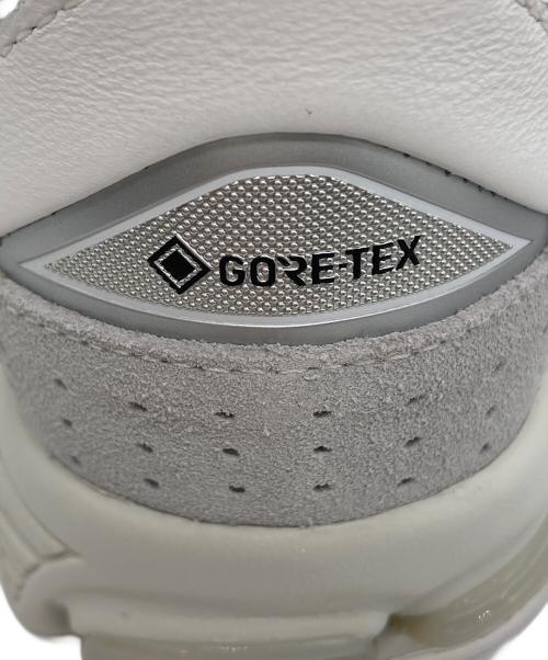 NEW BALANCE（ニューバランス）NEW BALANCE (ニューバランス) 2002R GORE-TEX ホワイト サイズ:27.5cmの古着・服飾アイテム