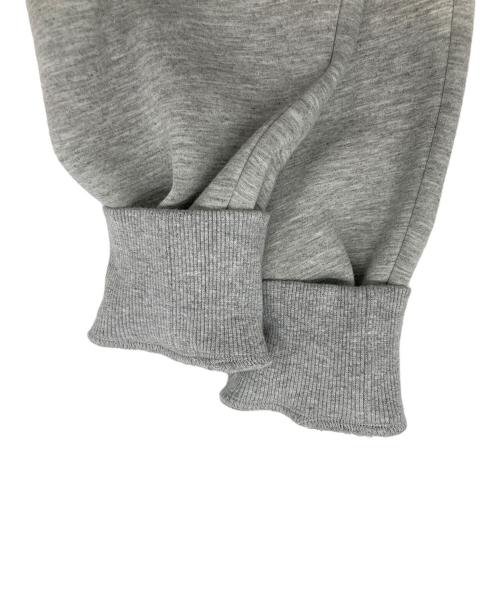 bow.a（ボウ・エー）bow.a (ボウ・エー) BONDING ZIP UP JACKET グレー サイズ:FREEの古着・服飾アイテム