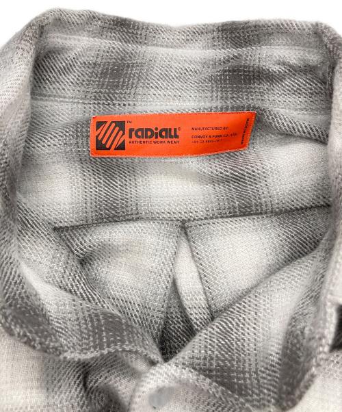 RADIALL（ラディアル）RADIALL (ラディアル) REGULAR COLLARED SHIRT L/S グレー サイズ:Mの古着・服飾アイテム