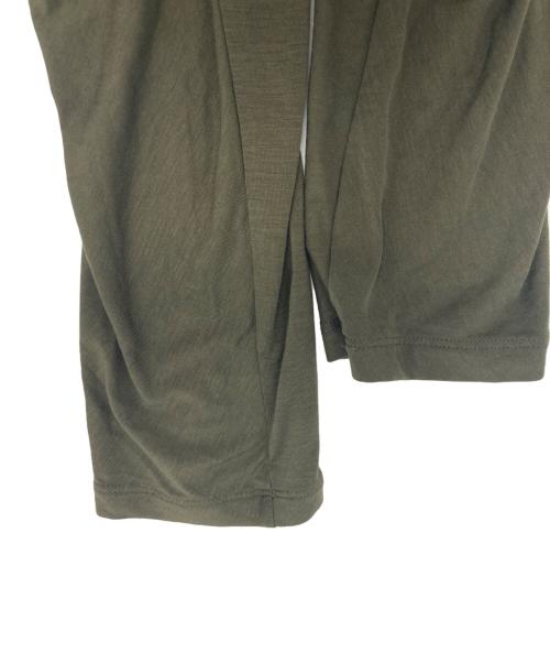 ISSEY MIYAKE（イッセイミヤケ）ISSEY MIYAKE (イッセイミヤケ) カシュクールカットソー オリーブ サイズ:3の古着・服飾アイテム