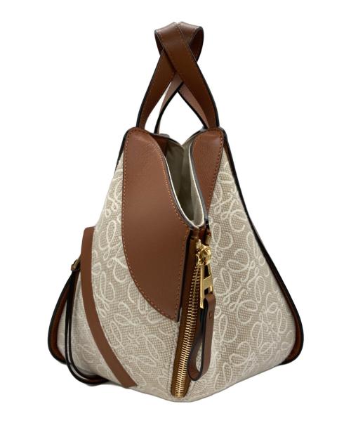 LOEWE（ロエベ）LOEWE (ロエベ) リピート アナグラム ハンモック スモール ブラウン×ベージュの古着・服飾アイテム