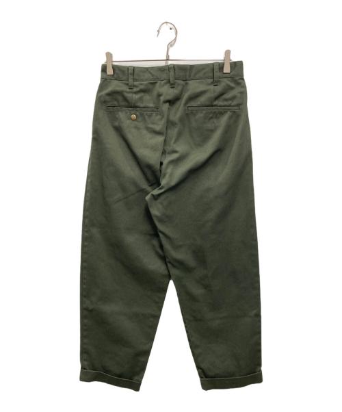 UNIVERSAL OVERALL（ユニバーサルオーバーオール）UNIVERSAL OVERALL (ユニバーサルオーバーオール) JOURNAL STANDARD relume (ジャーナルスタンダード レリューム) ヘリテージライン 別注 2タックトラウザー グリーン サイズ:Mの古着・服飾アイテム