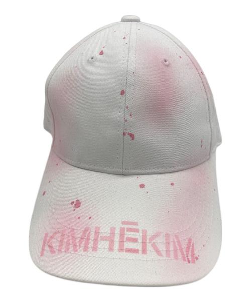 Kimhekim（キムヘキム）KIMHEKIM (キムヘキム) Spray Dyed Cap ホワイト×ピンク 未使用品の古着・服飾アイテム