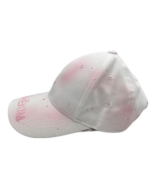 Kimhekim（キムヘキム）KIMHEKIM (キムヘキム) Spray Dyed Cap ホワイト×ピンク 未使用品の古着・服飾アイテム