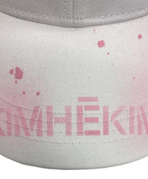Kimhekim（キムヘキム）KIMHEKIM (キムヘキム) Spray Dyed Cap ホワイト×ピンク 未使用品の古着・服飾アイテム