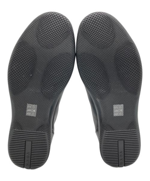 PRADA（プラダ）PRADA (プラダ) レザーローカットスニーカー ブラック サイズ:8の古着・服飾アイテム