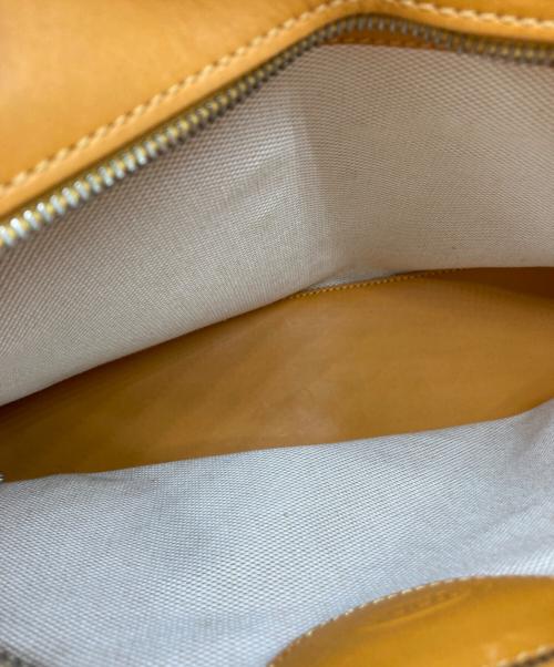 TOD'S（トッズ）TOD'S (トッズ) スタッズ ハンドバッグ ブラウンの古着・服飾アイテム