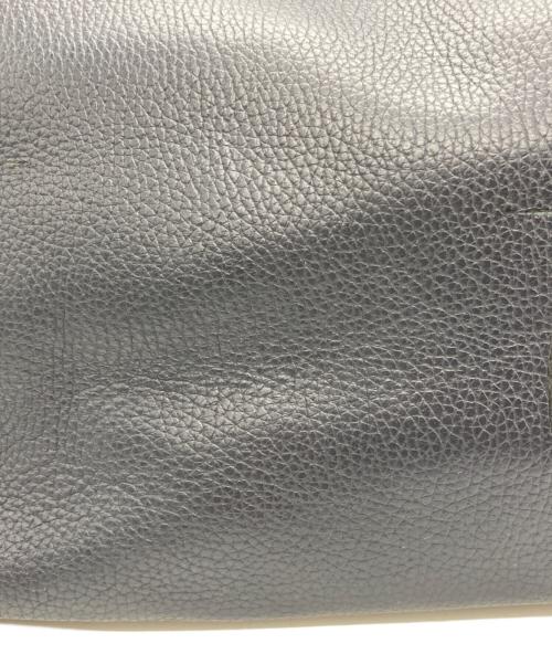 YOUNG & OLSEN The DRYGOODS STORE（ヤングアンドオルセン ザ ドライグッズストア）YOUNG & OLSEN The DRYGOODS STORE (ヤングアンドオルセン ザ ドライグッズストア) EMBOSSED LEATHER TOTE M ネイビーの古着・服飾アイテム