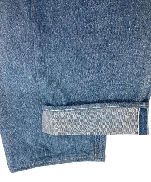 AURALEE（オーラリー）AURALEE (オーラリー) SELVEDGE FADED LIGHT DENIM WIDE PANTS インディゴ サイズ:SIZE 4の古着・服飾アイテム