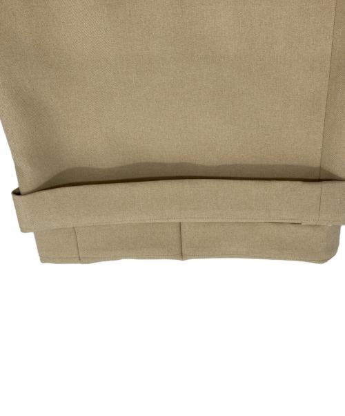 cygne（シーニュ）cygne (シーニュ) ハイウエストタックワイドパンツ ベージュの古着・服飾アイテム