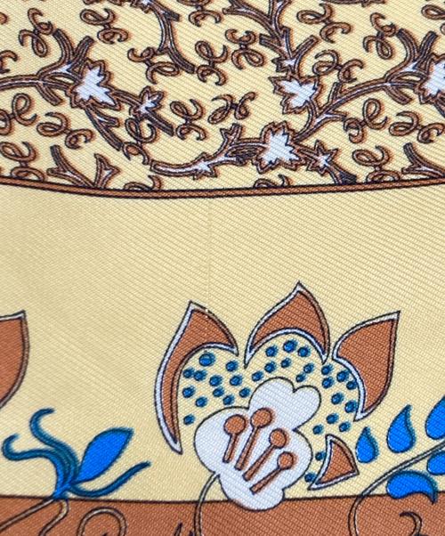 HERMES（エルメス）HERMES (エルメス) CHASSE EN INDE カレ40 イエローの古着・服飾アイテム