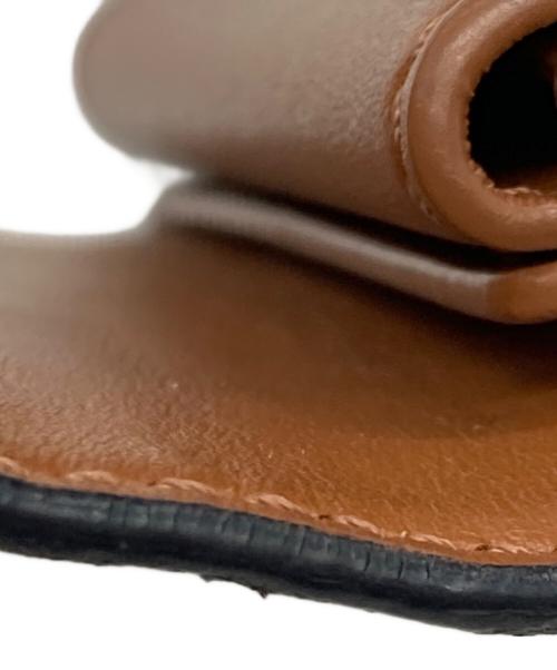 CELINE（セリーヌ）CELINE (セリーヌ) Small Trifold Wallet ブラウンの古着・服飾アイテム