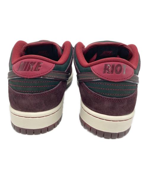 NIKE SB（ナイキエスビー）NIKE SB (ナイキエスビー) Riot Skateshop (ライオットスケートショップ) Dunk Low Pro QS ブラック×ボルドー サイズ:27cmの古着・服飾アイテム
