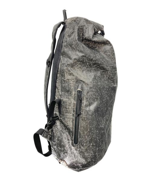 SUPREME（シュプリーム）Supreme (シュプリーム) Waterproof Reflective Speckled Backpack ブラックの古着・服飾アイテム