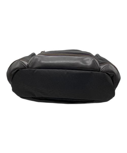 TUMI（トゥミ）TUMI (トゥミ) ALPHA BRAVO BROOKS SLIM BRIEF ブラック×ブラウンの古着・服飾アイテム