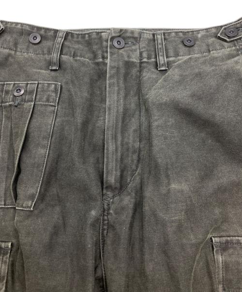 NIGEL CABOURN（ナイジェルケーボン）NIGEL CABOURN (ナイジェルケーボン) ARMY CARGO SHORT PEALING PRINT グレー サイズ:W32の古着・服飾アイテム