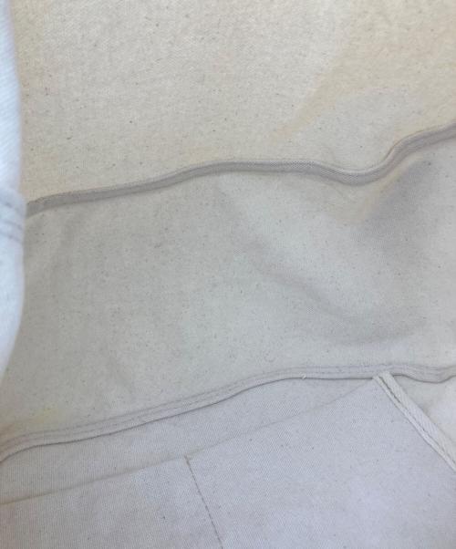 Taiga Takahashi（タイガ タカハシ）Taiga Takahashi (タイガ タカハシ) newsboy bag ホワイトの古着・服飾アイテム