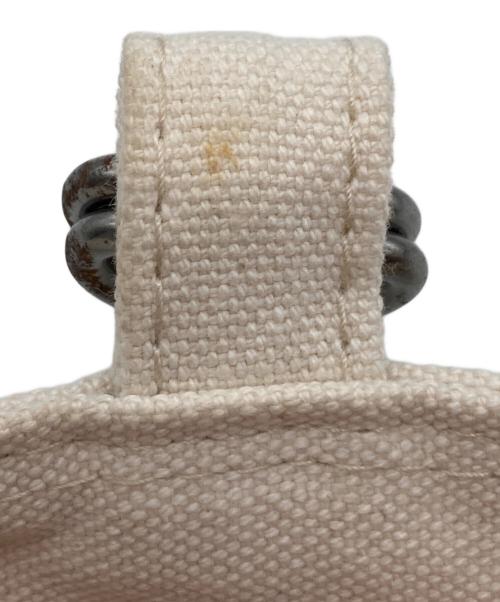 Taiga Takahashi（タイガ タカハシ）Taiga Takahashi (タイガ タカハシ) newsboy bag ホワイトの古着・服飾アイテム