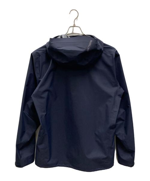 ARC'TERYX（アークテリクス）ARC'TERYX (アークテリクス) BETA SL JACKET ネイビー サイズ:Mの古着・服飾アイテム