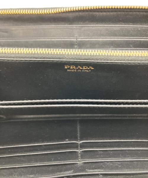 PRADA（プラダ）PRADA (プラダ) ラウンドファスナーキルティング長財布 ブラックの古着・服飾アイテム