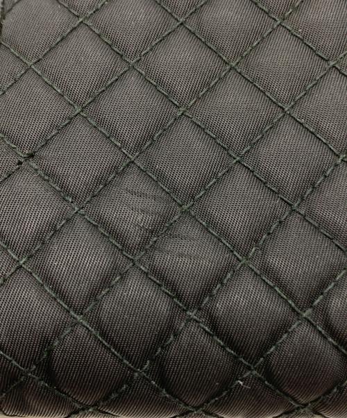 PRADA（プラダ）PRADA (プラダ) ラウンドファスナーキルティング長財布 ブラックの古着・服飾アイテム
