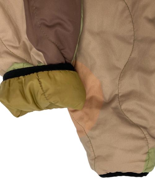 WILD THINGS（ワイルドシングス）WILD THINGS (ワイルドシングス) SEYHELLO (SEYHELLO) DISTANCE CAMO PRIMALOFT ベージュ×グリーン サイズ:Lの古着・服飾アイテム