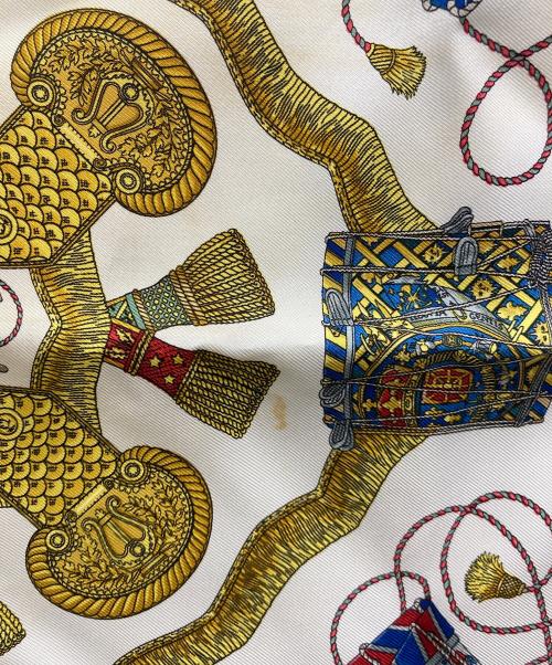 HERMES（エルメス）HERMES (エルメス) カレ40 タンブール太鼓 スカーフ ホワイトの古着・服飾アイテム