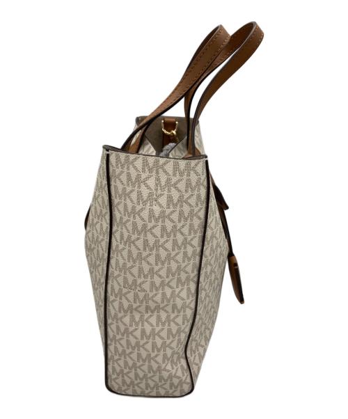 MICHAEL KORS（マイケル・コース）MICHAEL KORS (マイケル・コース) SINCLAIRシグネチャーSM SHOPPER TOTE アイボリーの古着・服飾アイテム