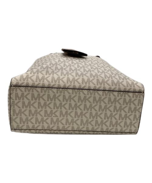 MICHAEL KORS（マイケル・コース）MICHAEL KORS (マイケル・コース) SINCLAIRシグネチャーSM SHOPPER TOTE アイボリーの古着・服飾アイテム