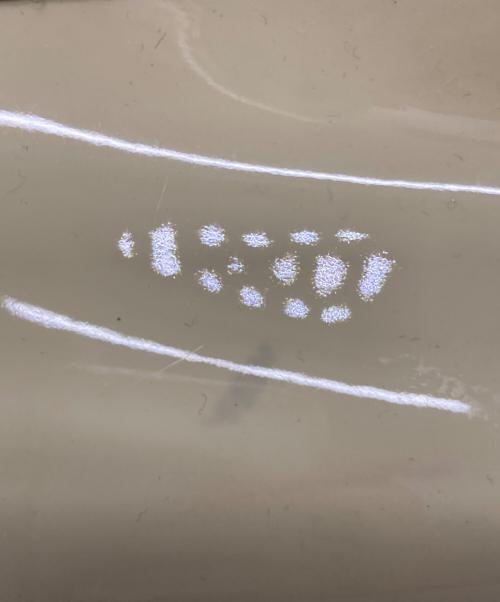 JACQUES LE CORRE（ジャックルコー）JACQUES LE CORRE (ジャックルコー) エナメルハンドバッグ アイボリーの古着・服飾アイテム