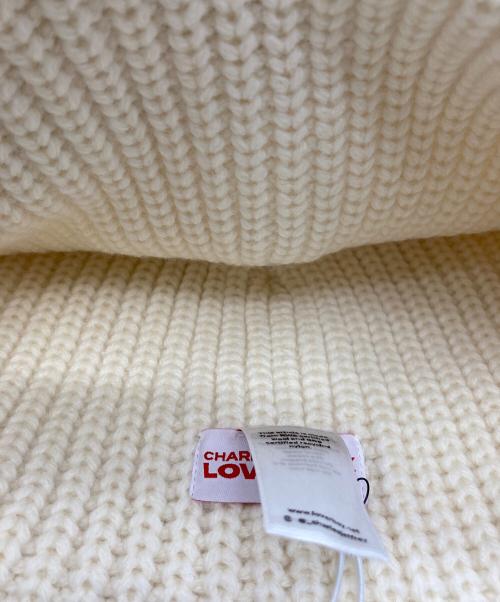CHARLES JEFFREY LOVERBOY（チャールズ ジェフリー ラバーボーイ）CHARLES JEFFREY LOVERBOY (チャールズ ジェフリー ラバーボーイ) LOVER BOY CHUNKY EARS BEANIE ホワイト 未使用品の古着・服飾アイテム
