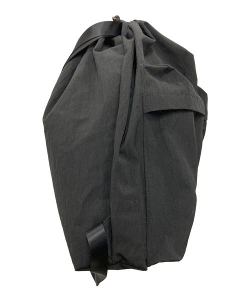 CONTAINER CARRYING TOOL（コンテナキャリングツール）CONTAINER CARRYING TOOL (コンテナキャリングツール) 2WAYナイロンバッグ ブラックの古着・服飾アイテム