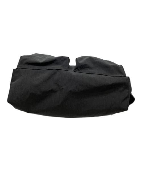 CONTAINER CARRYING TOOL（コンテナキャリングツール）CONTAINER CARRYING TOOL (コンテナキャリングツール) 2WAYナイロンバッグ ブラックの古着・服飾アイテム