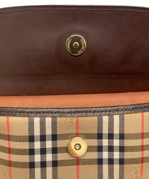 Burberry's（バーバリー）Burberry's (バーバリーズ) ノバチェック クラッチバッグ ベージュの古着・服飾アイテム