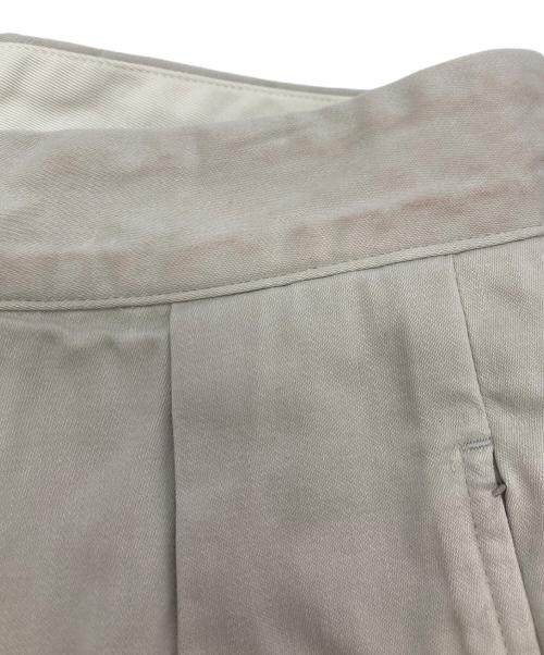 A.PRESSE（アプレッセ）A.PRESSE (アプレッセ) Two Tuck Chino Shorts アイボリー サイズ:SIZE　2の古着・服飾アイテム