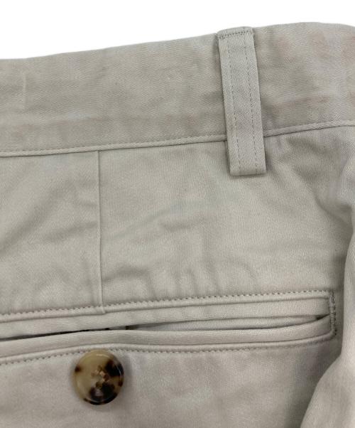 A.PRESSE（アプレッセ）A.PRESSE (アプレッセ) Two Tuck Chino Shorts アイボリー サイズ:SIZE　2の古着・服飾アイテム