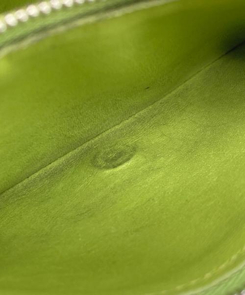 LOEWE（ロエベ）LOEWE (ロエベ) ペブル バーティカル ウォレット スモール メドウグリーンの古着・服飾アイテム