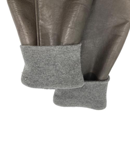 C.P COMPANY（シーピーカンパニー）C.P COMPANY (シーピーカンパニー) レザージャケット ベージュ サイズ:50の古着・服飾アイテム