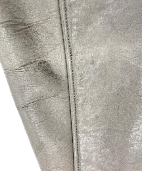 C.P COMPANY（シーピーカンパニー）C.P COMPANY (シーピーカンパニー) レザージャケット ベージュ サイズ:50の古着・服飾アイテム