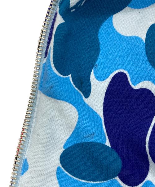 A BATHING APE（ア ベイシング エイプ）A BATHING APE (ア ベイシング エイプ) ABC Camo Shark Full Zip Hoodie ブルー サイズ:Mの古着・服飾アイテム