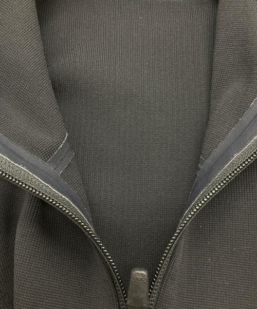 DESCENTE ALLTERRAIN（デザイント オルテライン）Descente ALLTERRAIN (デザイント オルテライン) FUSIONKNIT FULLZIP HOODIE JACKET ブラック サイズ:Oの古着・服飾アイテム