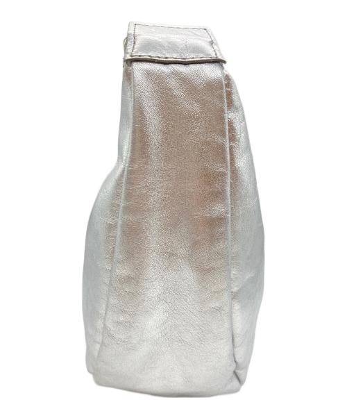 russet（ラシット）russet (ラシット) ソフトレザーラウンドショルダーバッグ シルバーの古着・服飾アイテム