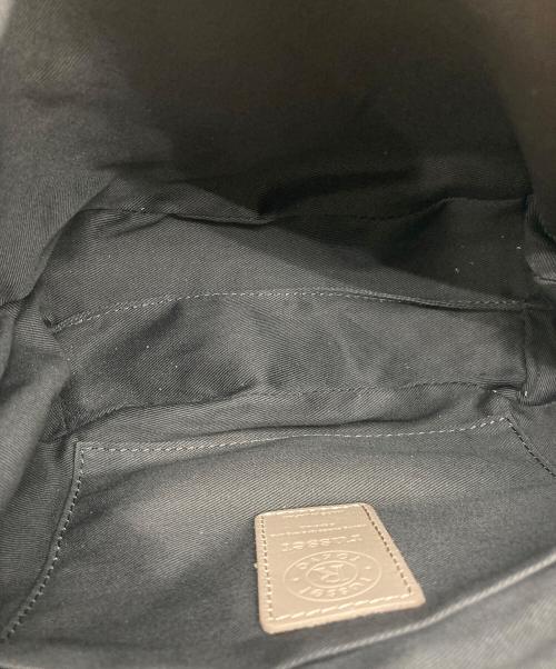 russet（ラシット）russet (ラシット) ソフトレザーラウンドショルダーバッグ シルバーの古着・服飾アイテム