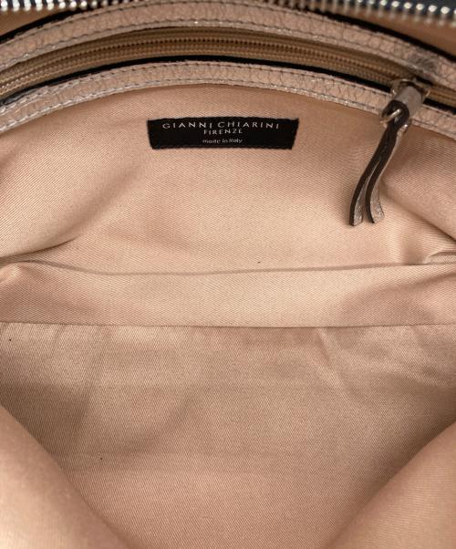 GIANNI CHIARINI（ジャンニ キアリーニ）GIANNI CHIARINI (ジャンニ キアリーニ) ALIFA M ショルダーバッグ シルバーの古着・服飾アイテム
