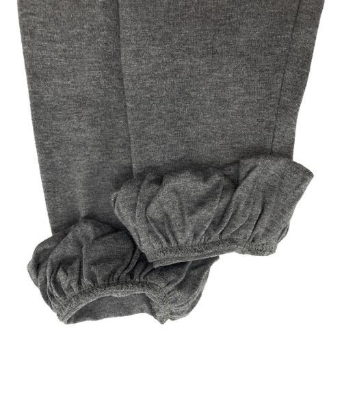 pillings（ピリングス）pillings (ピリングス) カット アンド ソウ　アンド フリル グレー サイズ:FREEの古着・服飾アイテム