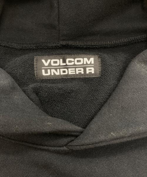 VOLCOM（ボルコム）VOLCOM (ボルコム) UNDER R プルオーバーパーカー ブラック サイズ:Mの古着・服飾アイテム