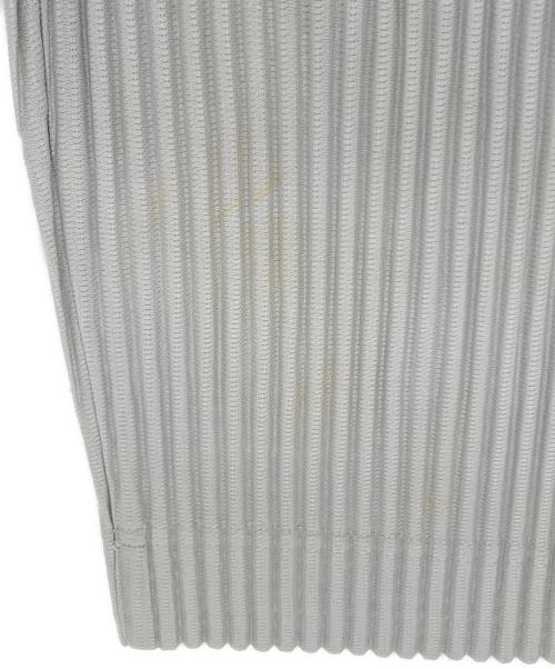 HOMME PLISSE ISSEY MIYAKE（オム プリッセ イッセイ ミヤケ）HOMME PLISSE ISSEY MIYAKE (オム プリッセ イッセイ ミヤケ) プリーツパンツ ライトグレー サイズ:2の古着・服飾アイテム